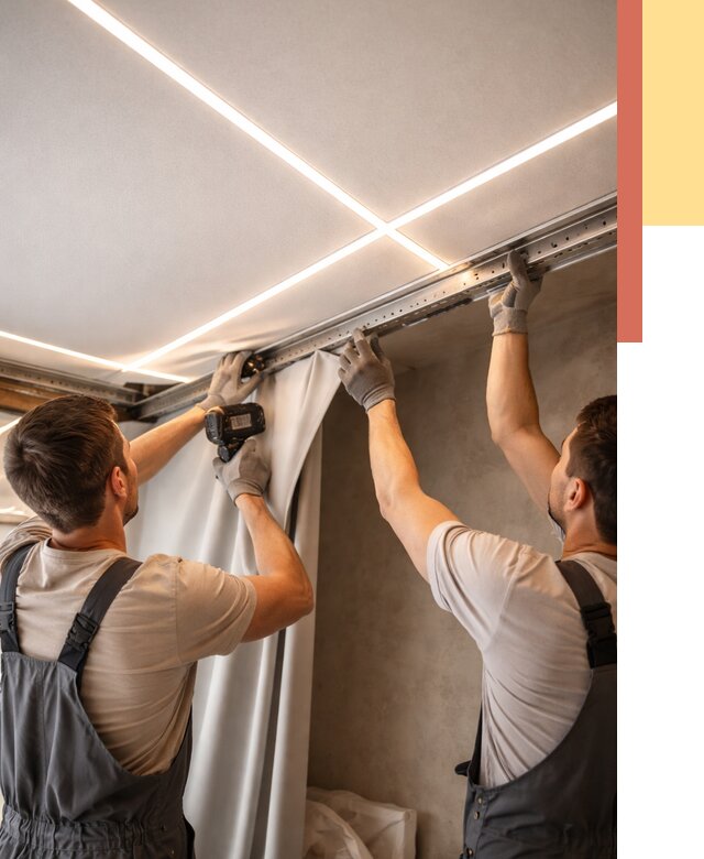 Монтаж натяжного потолка со световыми линиями в Тобольске от 1220 руб. | ОТДЕЛОЧНИК-Тбл